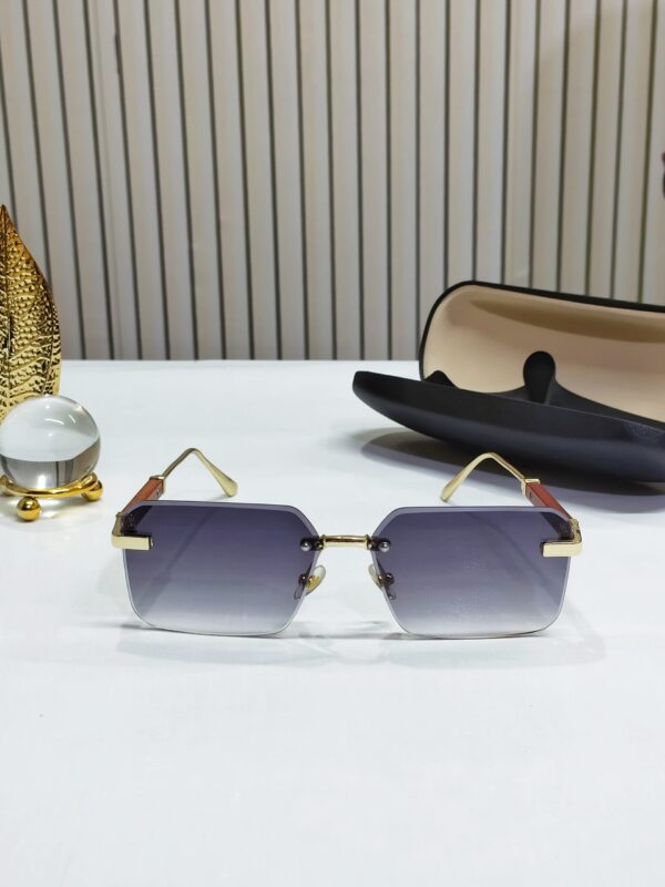 Black Classic Rimless Shades