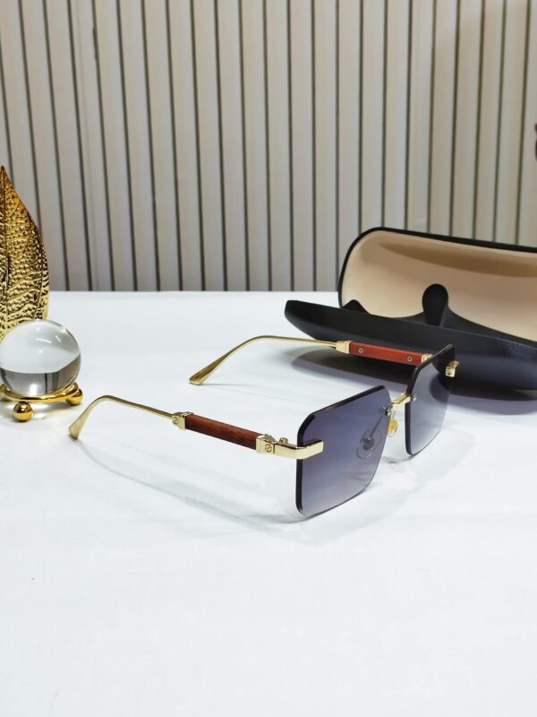 Black Classic Rimless Shades