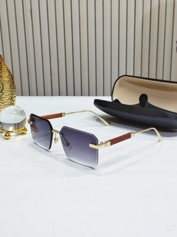 Black Classic Rimless Shades