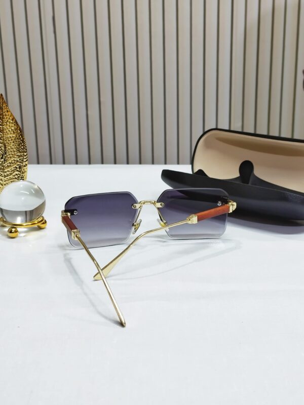 Black Classic Rimless Shades