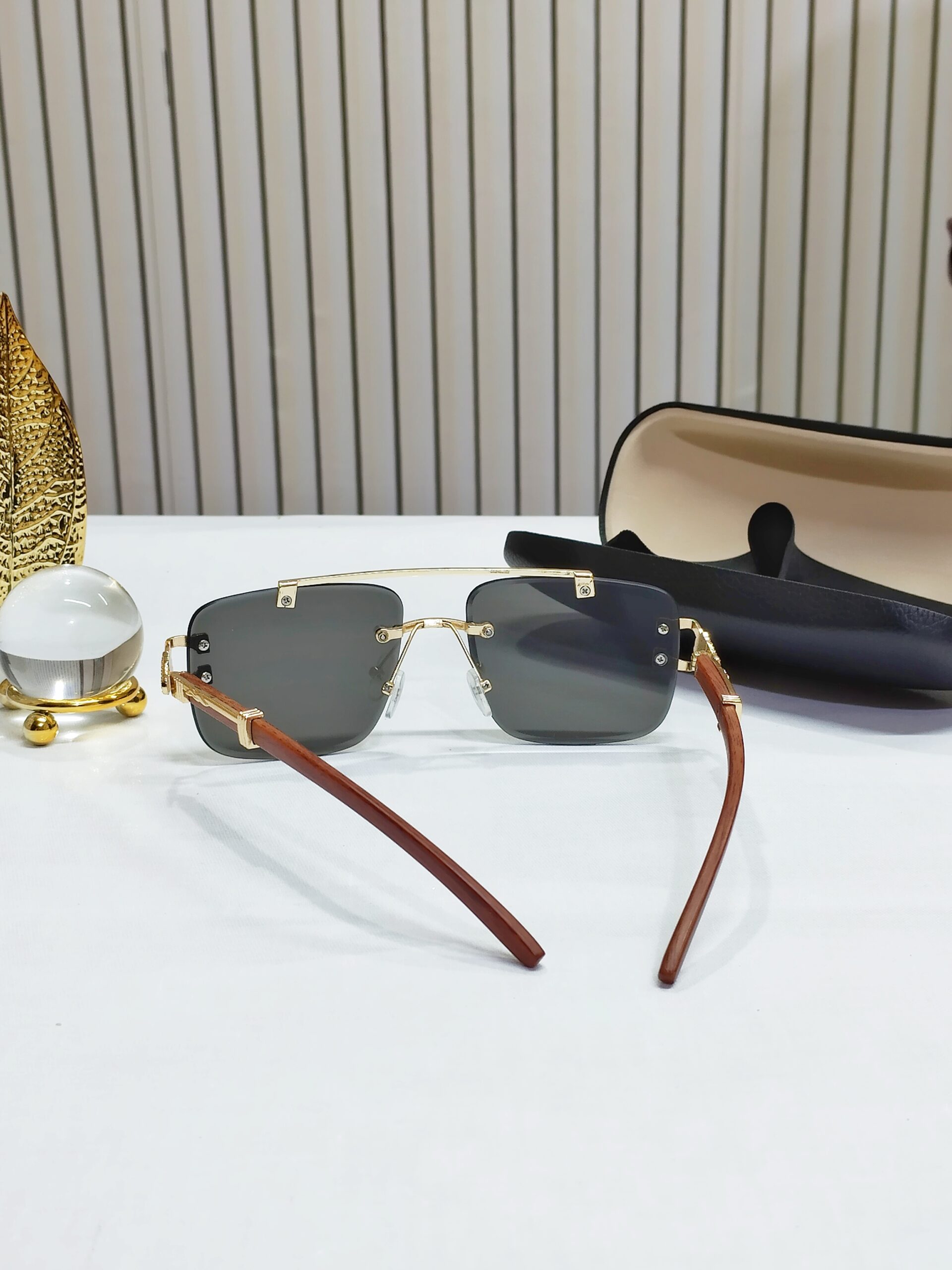 Black Famous Big Glass Rimless Shades